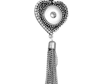 Tassel Snap Necklace, Rhinestone Heart Snap Tassel Necklace, 28" Link Chain, Silvertone.  Fits 18mm Ginger Snaps, Noosa, Magnolia & Vine N19