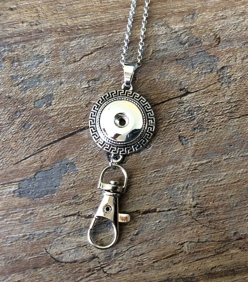 N17-GBMW Fits 18-20mm Ginger Snaps Noosa Magnolia /& Vine Lanyard Snap Necklace Badge Holder Greek Key 32 Link Chain Silvertone