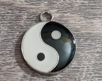 Yin Yang Charm, Black and White Enamel and Silvertone, 20mm, Yin-Yang, YinYang, #10