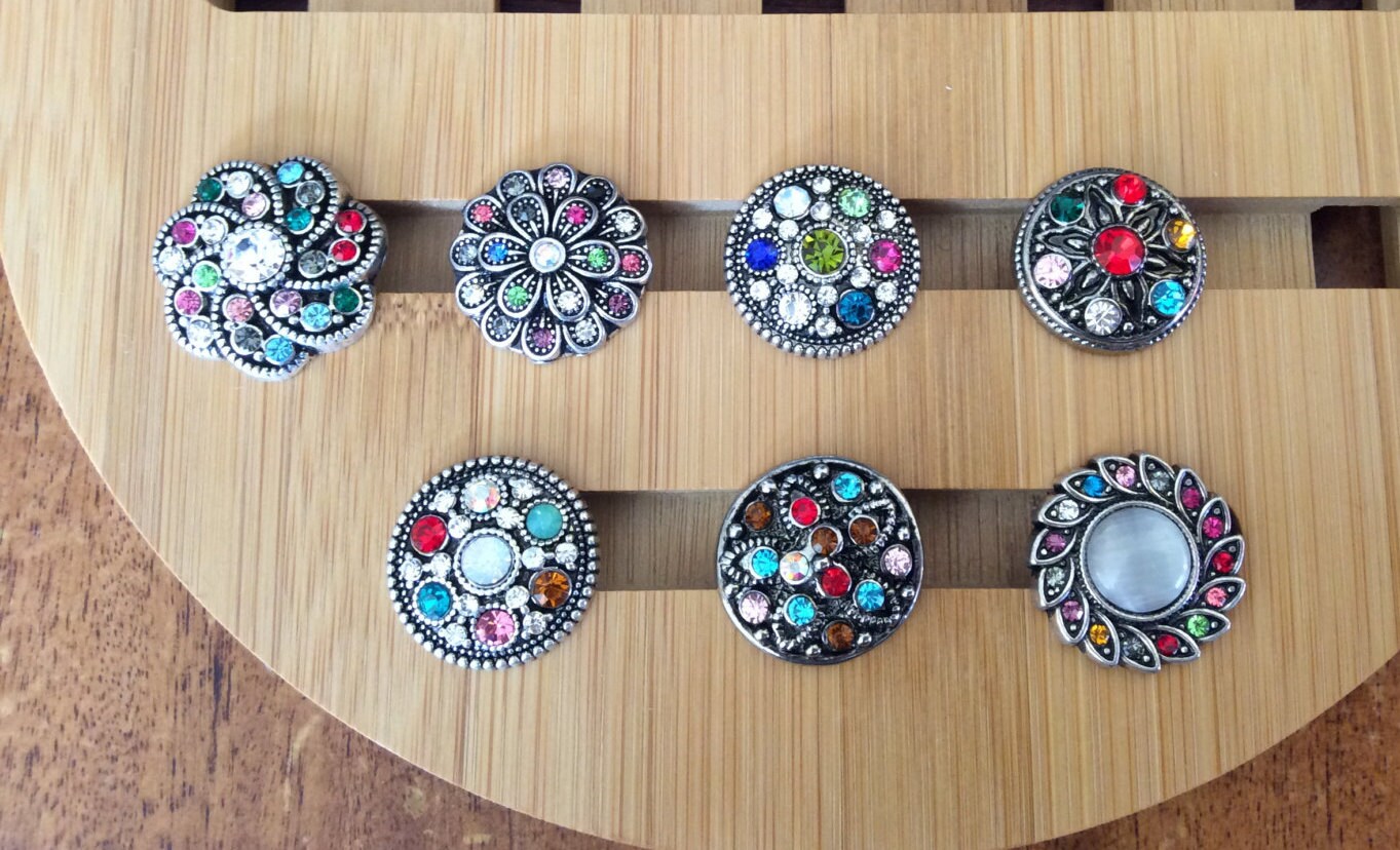 Snap Charms, Multi Colored Snap Charms for Snap Jewelry. Stone colors vary. Fits 1820mm