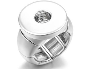 Snap Ring - Stretchy Adjustable Ring, Silvertone.  Fits 18-20mm Gingersnaps, Noosa, Magnolia & Vine and other snap jewelry, M3-V