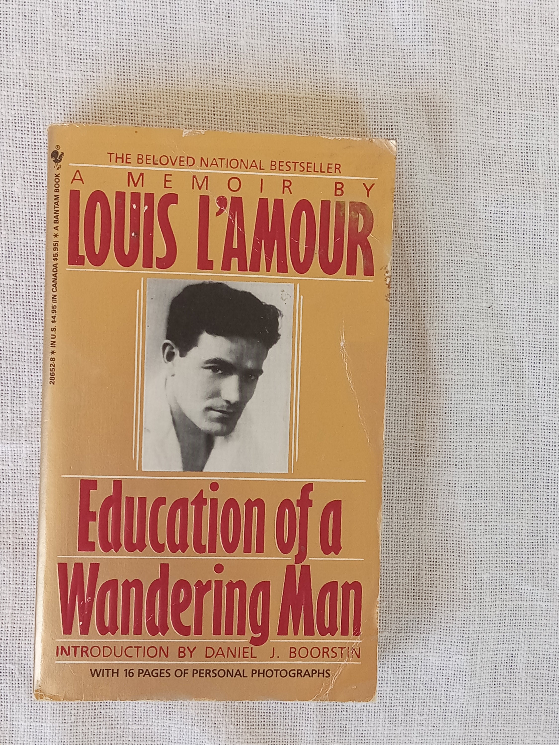 The Lonely Men (The Sacketts, #12) by Louis L'Amour