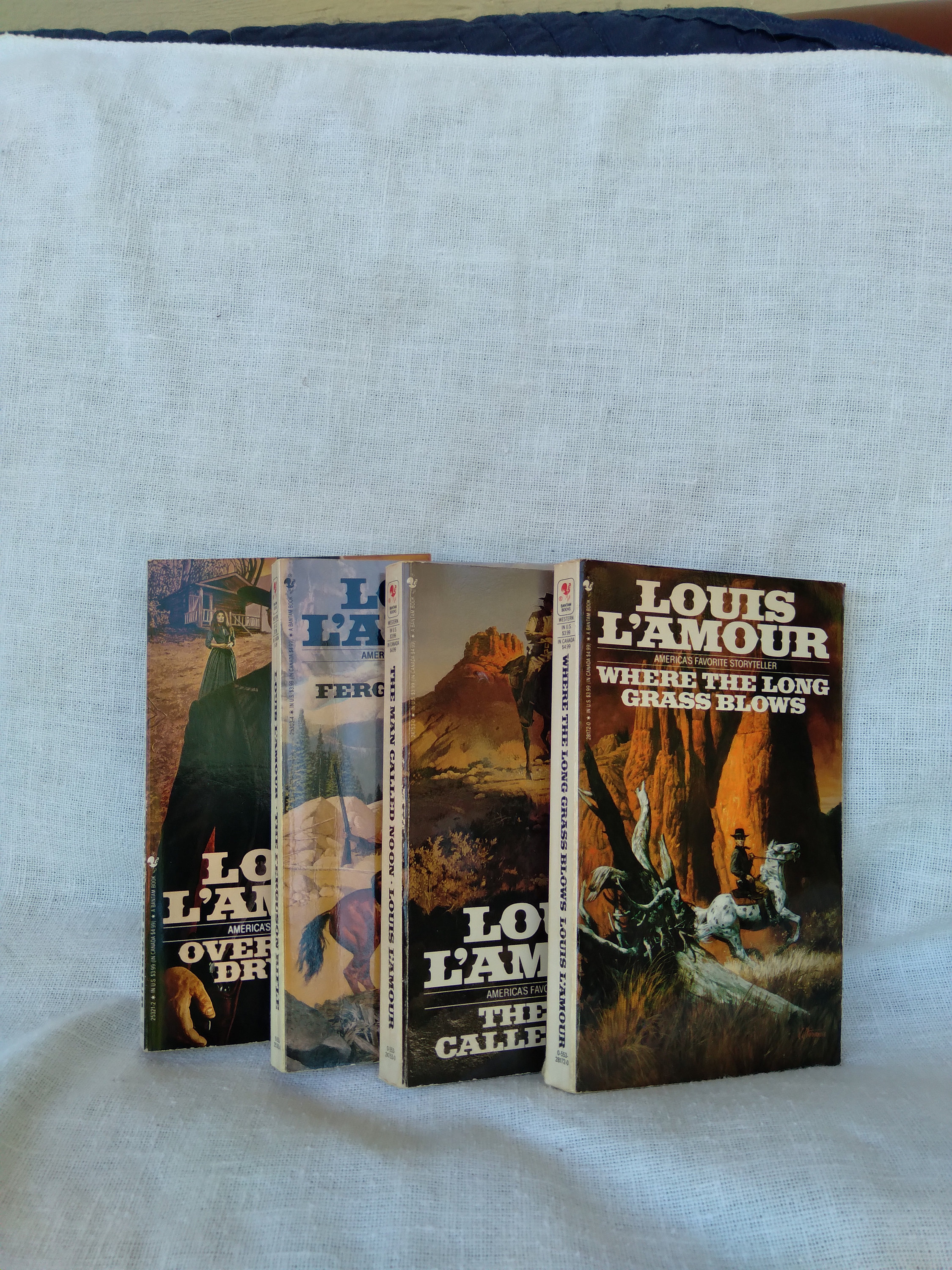 Lot x 6 Western Paperback Bantam Books by Louis L'Amour SILVER CANYON  KILLOE VGC 