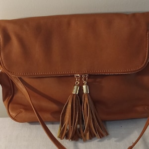 Vegan Leather Cognac Crossbody Purse/Unused with Tags/Zipper Flap Tassel Pulls/Interior Zipper and Pouch/Fall Bag