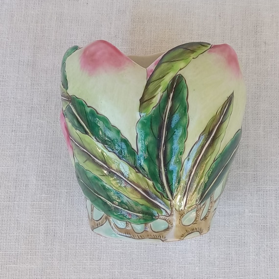 Porcelain Jardine/Chinese Makers Mark/Green Leaves, Pink Tipped Flower Petals/Accent Piece/Décor