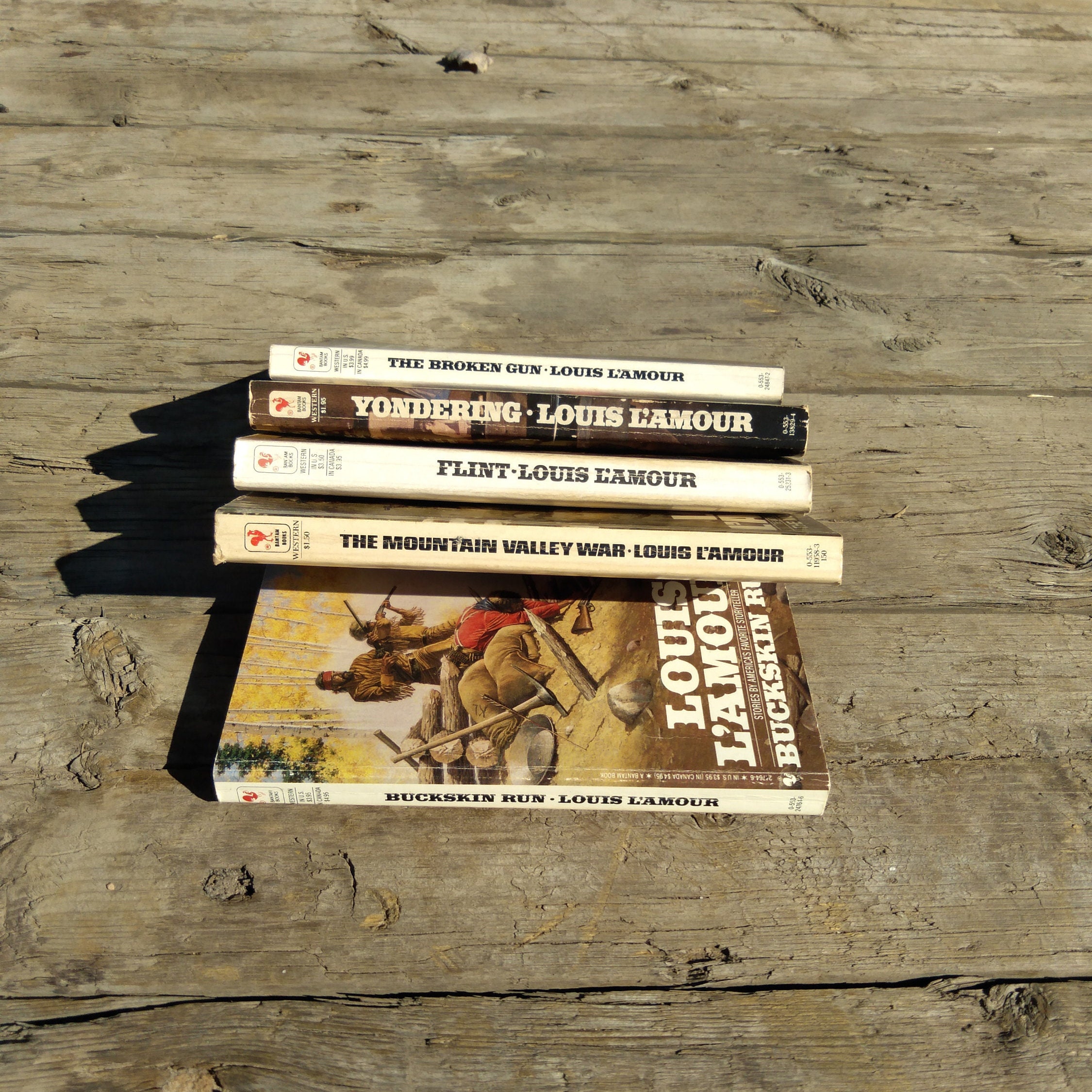 None, Accents, Louis Lamour 25 Paperback Book Bundle Vintage Western  Thriller Series