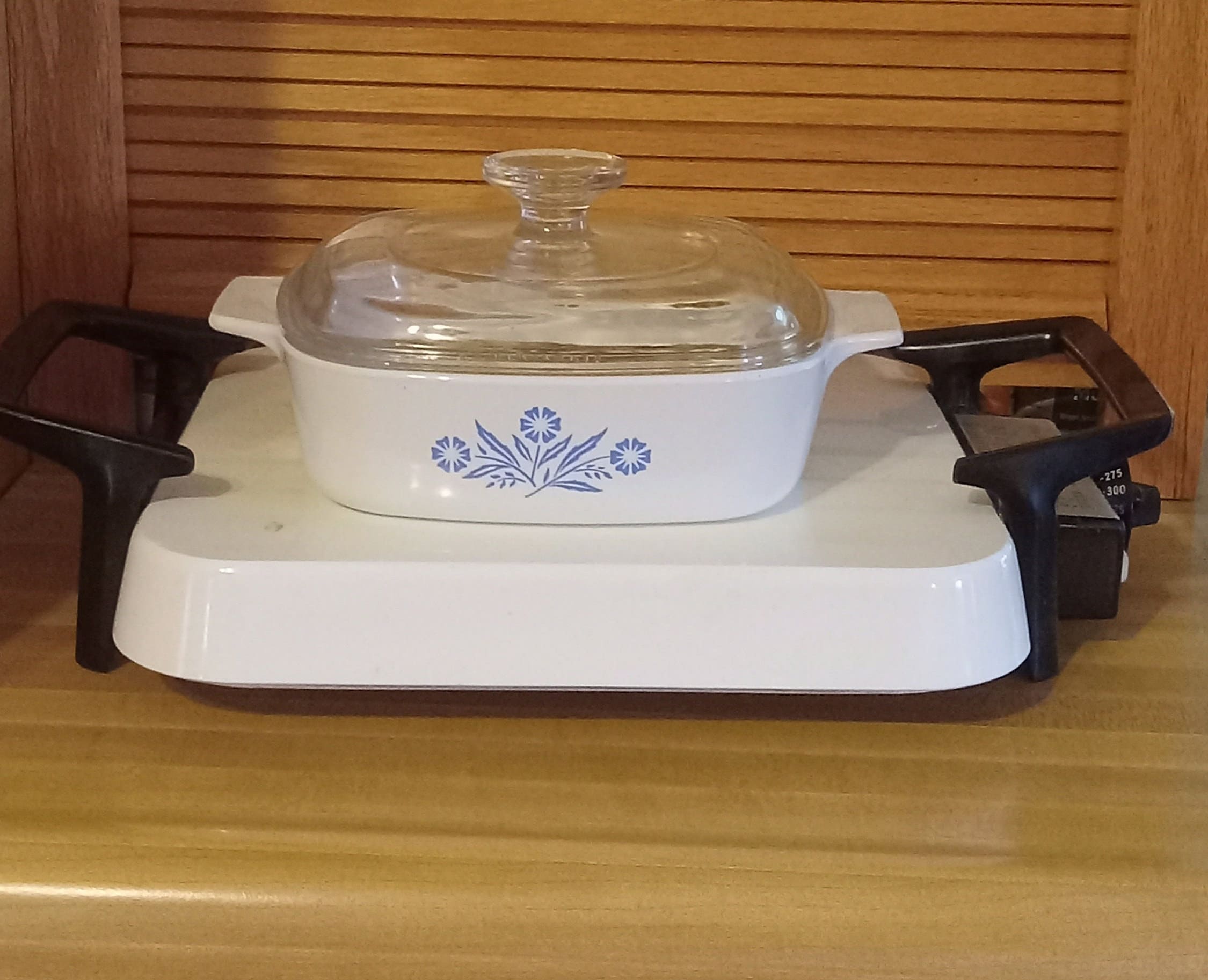 Corning Ware Electromatic Skillet/heat and Cook on Table or