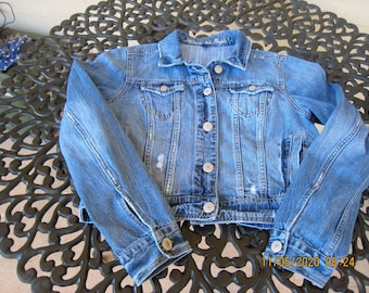 American Eagle Girls Denim Jacket/S L-G/Distressed Denim Metal Buttons