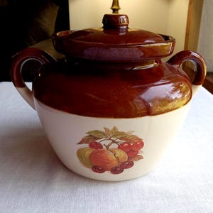 McCoy Bean Pot Fruit Festival Cover/342 Ovenproof USA/Collectible