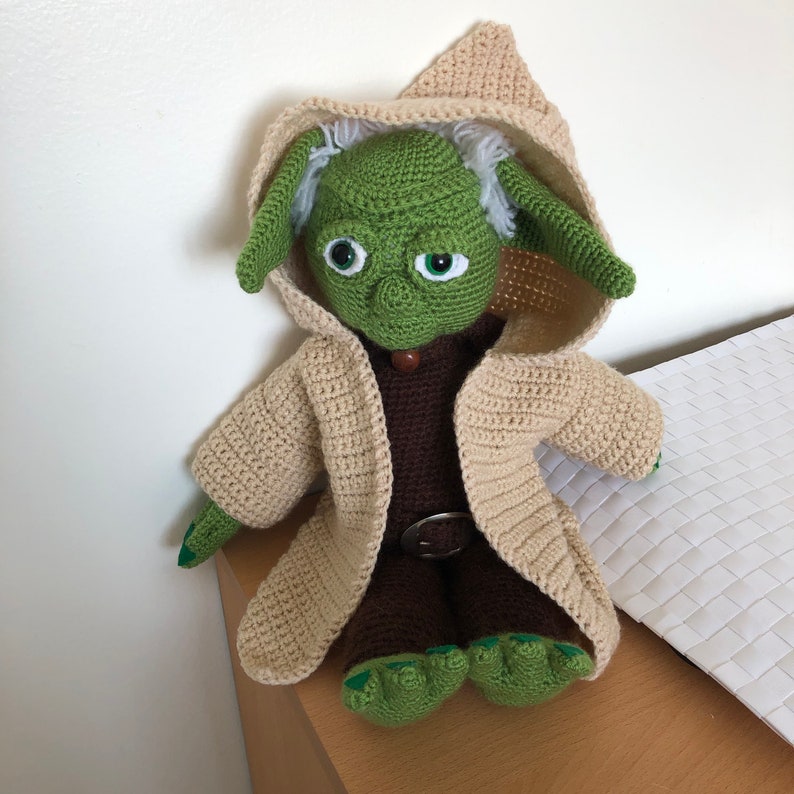 PDF De MAITRE YODA au crochet en Fran\u00e7ais et en Anglais a t\u00e9l\u00e9charger