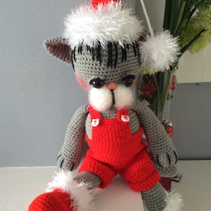 Crochet Christmas cat, PDF file to download (in French)