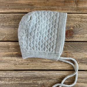 Hand Knit Alpaca Blend Baby Bonnet: Light Grey Vintage Design