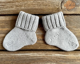Handcrafted Italian Merino Baby Booties: Extra Soft Gray Wool Socks