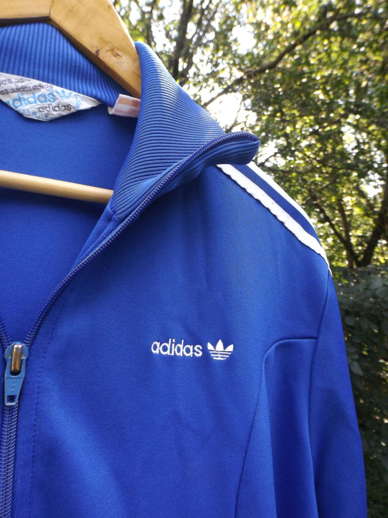 Frauen Adidas Track Jacke Vintage Adidas Womens Trainingsanzug, Womens Large, Hip Hop 80er Vintage, Streetwear, 3 Streifen, ästhetische Kleidung Frauen Adidas Track Jacke Vintage Adidas Womens Trainingsanzug, Womens Large, Hip Hop 80er Vintage, Streetwear, 3 Streifen, ästhetische Kleidung
