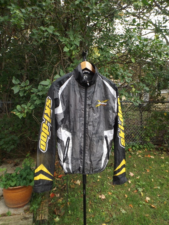 1970s Vintage Yellow Ski-doo Pullover Hoodie 1970s Vintage Yellow Ski-doo Pullover Hoodie