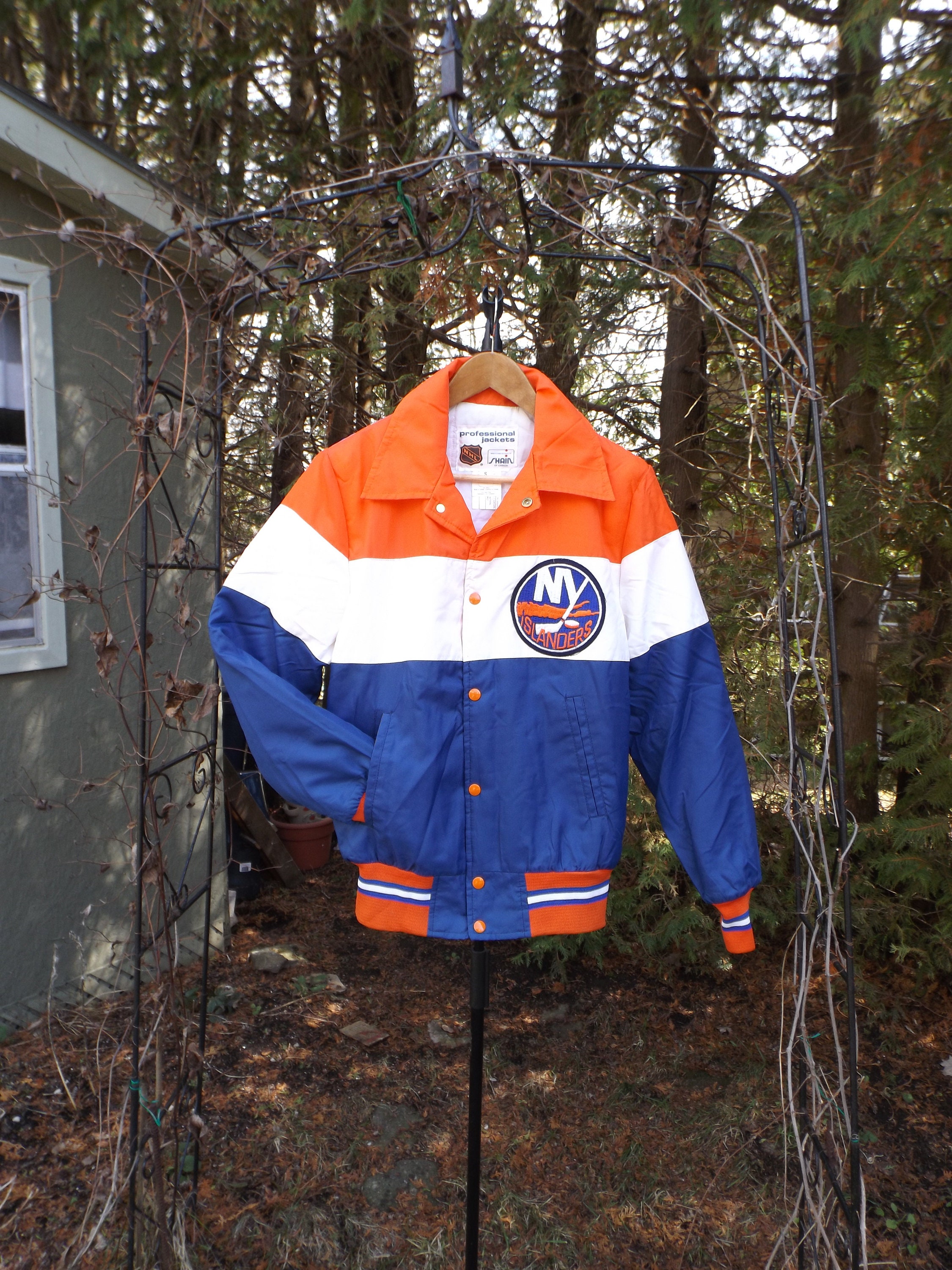 New York Islanders Reversible Two Tone Fleece Hooded Jacket - Gray/Black
