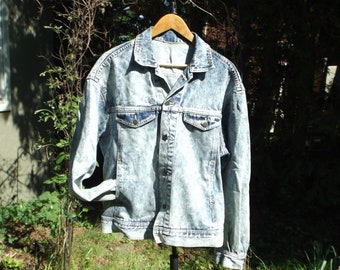 Denim Jacket, 90s Clothing, Acid Washed, Jean Jacket, Grungy, 90s Grunge Clothing, Vintage Denim Jacket, Medium to Large, Aesthetic Clothing