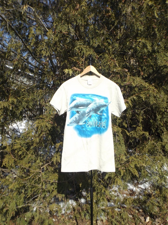 Seaworld Tshirt Dolphin Shirt 90s T-Shirt Tourist… - image 7