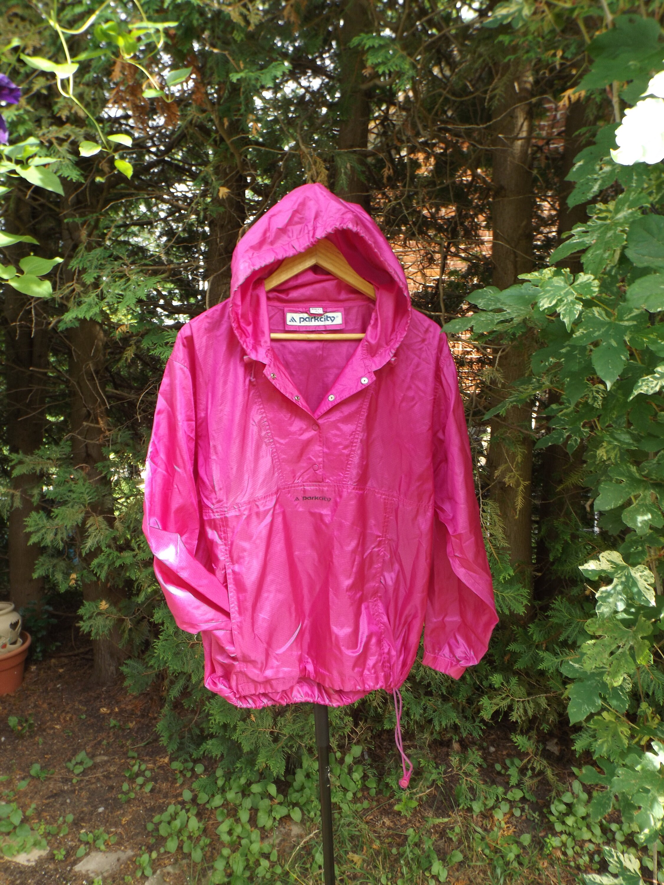 pullover windbreaker womens