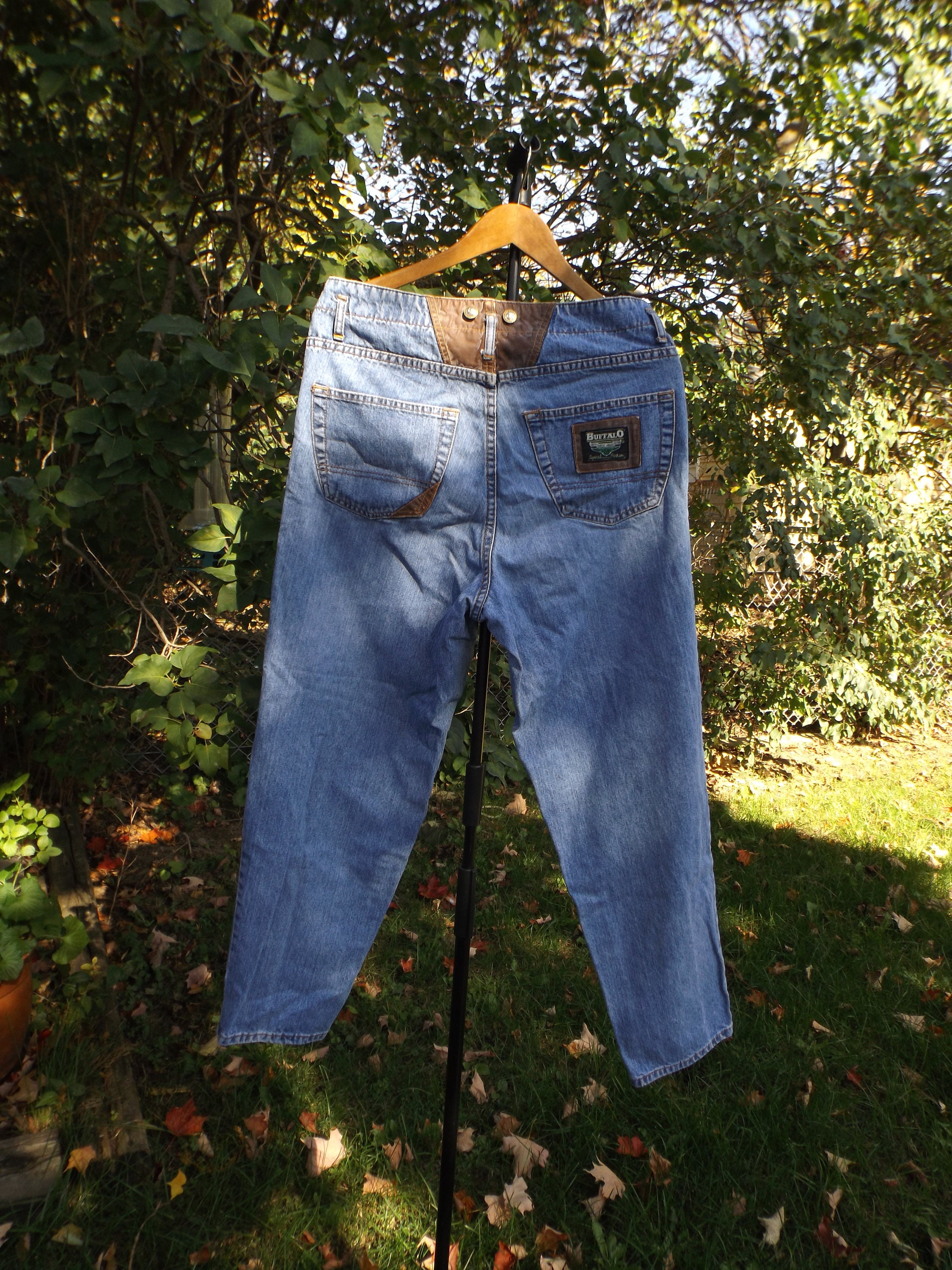 Pantalones marca deals buffalo