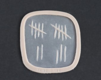 Tally Marks-siliconenprothese: professionele SFX-make-up voor Halloween, LARP en cosplay - latexvrij