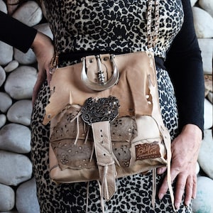 HIGH-END Kompakte Leder Schulter & Crossbody künstlerische Damen Tasche Handtasche, Elegant Floral, Boho, Indianer, Cowgirl, Stadt Urban, kleine Tasche