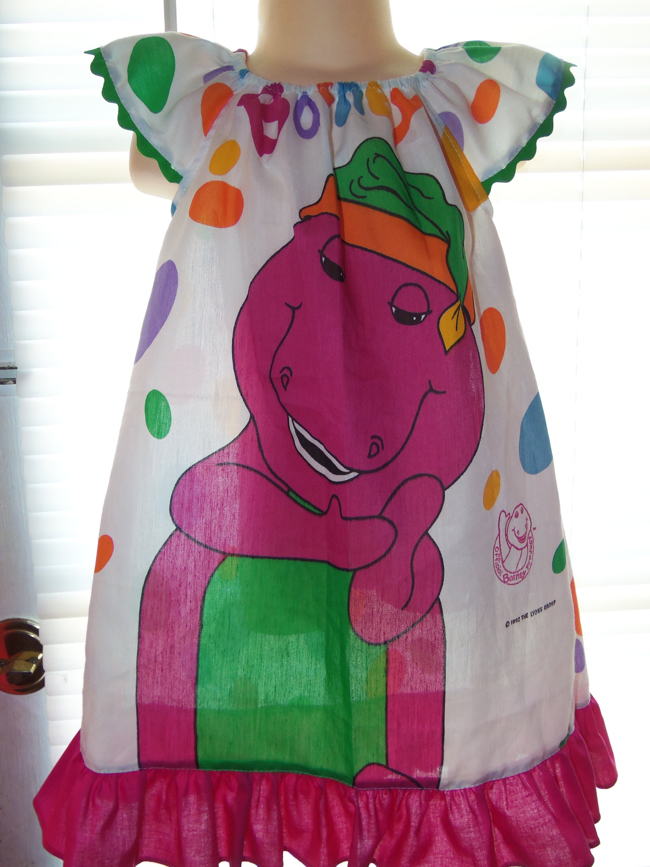 Regreso a la escuela Barney Ruffle vestido tamaño 3t listo | Etsy