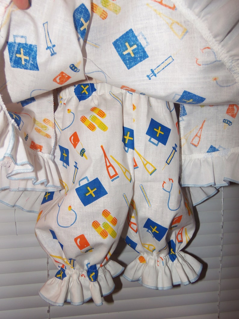 Dress up gown Outlet