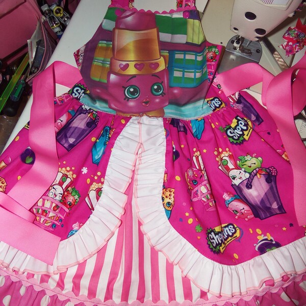 Robe à volants patchwork Shopkins pois et noeud taille 4 t/5 t prêt à expédier (voir mesures)