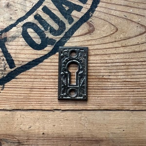 Antique Cast Eastlake Salvaged Door Keyhole Plate