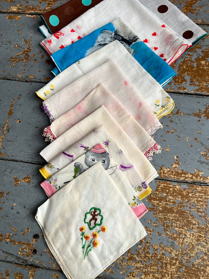 Vintage Lot of 10 Ladies Hankies image 2