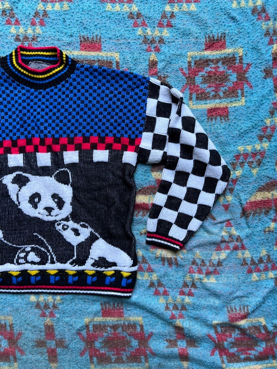 Vintage 1980s Geometric Panda Themed Sweater - image 2