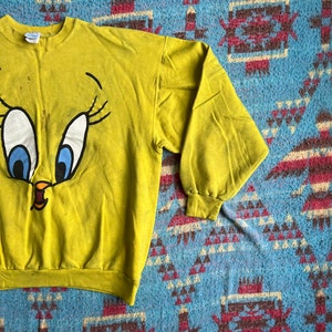 Vintage 90s Thrashed Tweety Six Flags Sweatshirt immagine 2