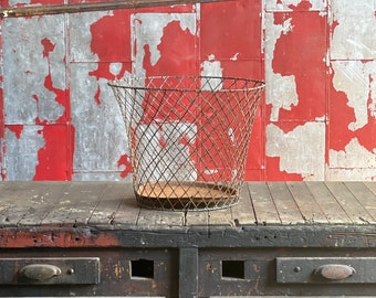 Vintage Crinkle Wire Metal Garbage Can Waste Basket