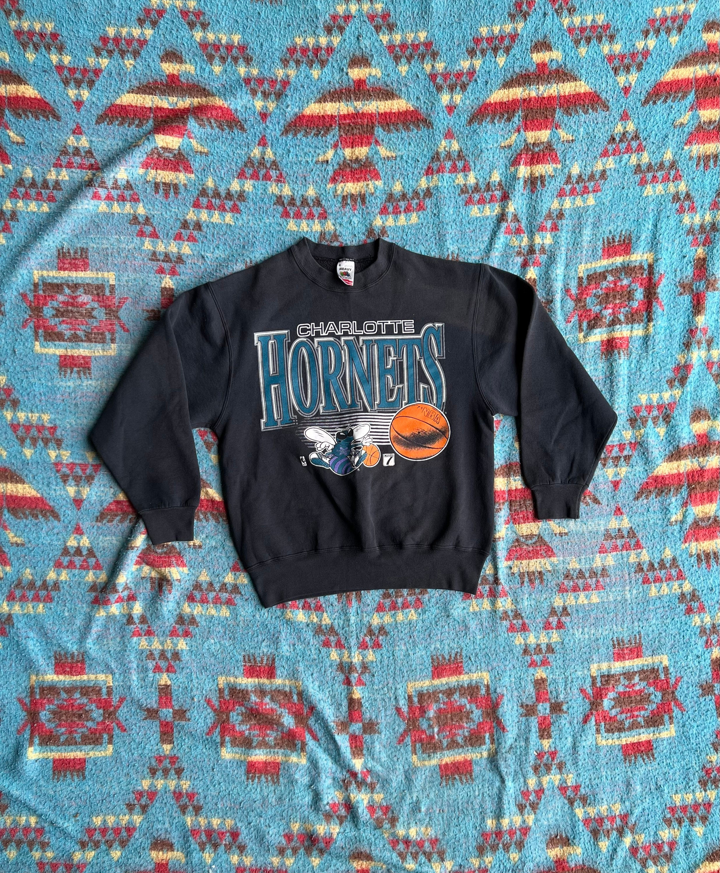 Vintage 1990s Charlotte Hornets NBA Puffer Jacket / Athleisure Sportsw – LOST BOYS VINTAGE