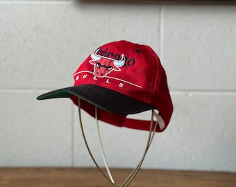 Vintage 1990s Chicago Bulls Split Line Snapback Hat