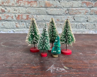 Vintage Set of 5 Bottle Brush Christmas Tress Holiday Decor