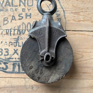 Antique Cast Iron Myers Barn Line Pulley image 2