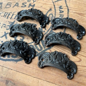 Set of 6 Cast Iron Lyre Drawer Pulls Musical Cabinet Salvage image 2