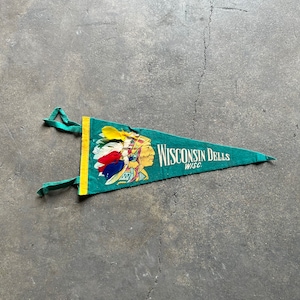 Vintage Wisconsin Dells American Indian Graphic Felt Souvenir Pennant