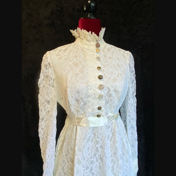 Vintage Wedding dress - image 5