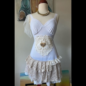 trixxi dresses white White Ruffle Layered Sleeve Dress