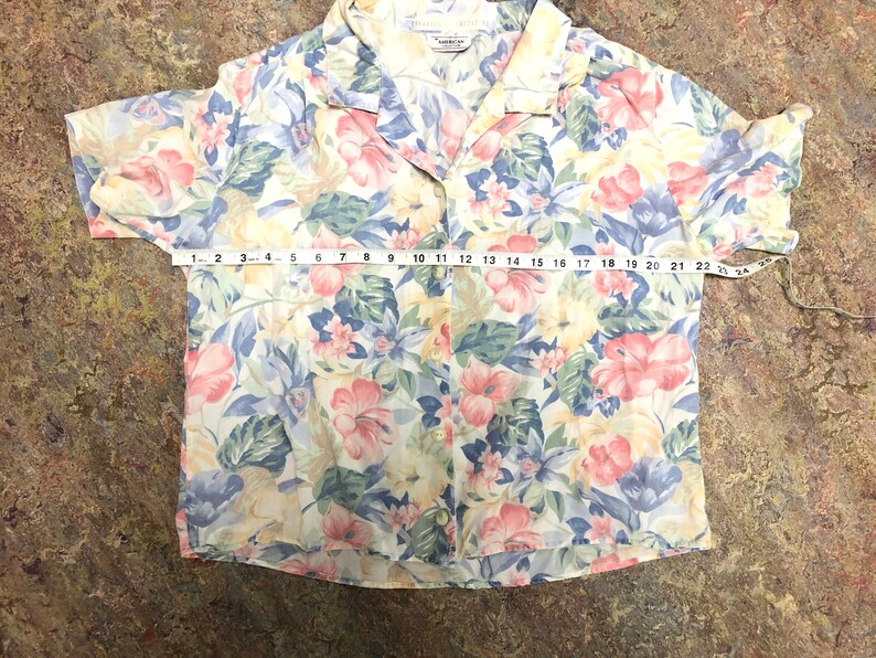 Cottagecore blouse hibiscus 80s pastel shirt 90s floral shirt short sleeve button down shirtladies oxford blouse pastel floral shirt
