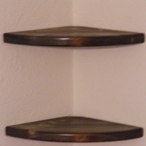 Sets of (2) 8&quot; - 18&quot; round corner shelves, floating shelves