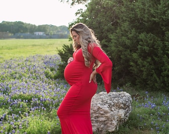 Melisandre, Maternity red jersey gown