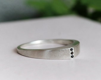 Unisex Ring, Geometric Mens Ring, Black Diamonds Silver Ring, Modern Ring, Simple Band, Silver Wedding Band, Minimalist Ring, Stackable Ring