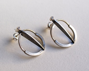 Round Silver Earrings, Circle Sterling Silver Earrings, Circle Stud with Stone, Earrings with Zircon Stone, Unique Silver,Modern Earrings
