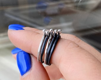 Minimalistische zilveren ring, delicate zilveren ring, kleine minimale ring, kleine zilveren ringen, moderne zilveren ring, stapelbare minimalistische zilveren ring