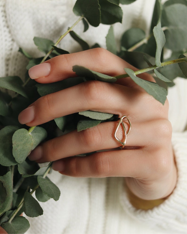 Twisted ring, Modern gold ring, Tiny Minimalist Ring, Small gold ring, Contemporary Gold Ring, Dainty Gold Ring, Twisted Everyday Gold Ring image 3