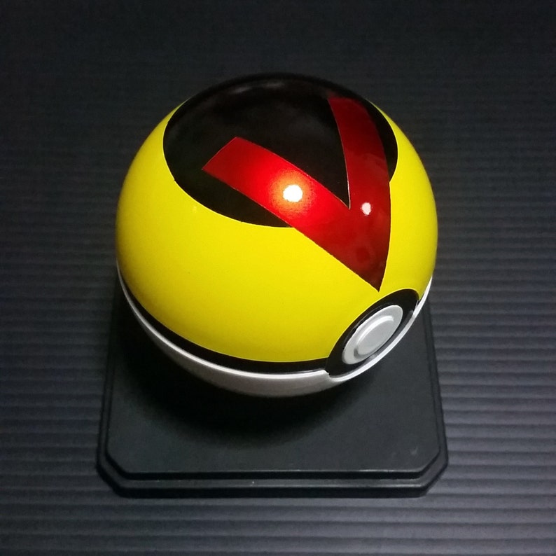 Levelball, Pokeball lighted up , Pokemon cosplay must have image 3